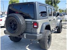 Vehicle Thumb #7