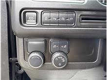 Vehicle Thumb #17