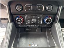 Vehicle Thumb #23