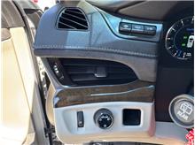 Vehicle Thumb #40