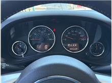 Vehicle Thumb #24