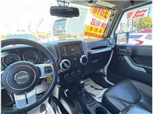 Vehicle Thumb #25