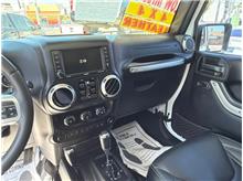 Vehicle Thumb #26