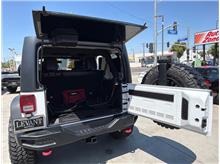 Vehicle Thumb #38