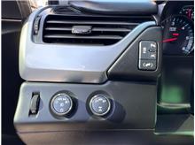 Vehicle Thumb #24