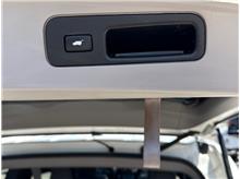 Vehicle Thumb #28