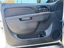 Vehicle Thumb #14
