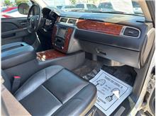 Vehicle Thumb #30