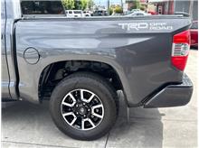 Vehicle Thumb #43