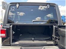Vehicle Thumb #20