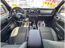 Vehicle Thumb #35