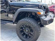 Vehicle Thumb #9