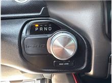 Vehicle Thumb #33