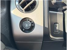 Vehicle Thumb #22