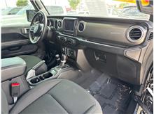 Vehicle Thumb #29