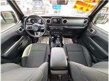 Vehicle Thumb #39