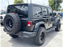 Vehicle Thumb #7