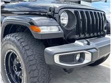 Vehicle Thumb #9