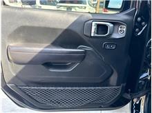 Vehicle Thumb #15