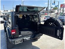 Vehicle Thumb #22
