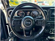 Vehicle Thumb #32