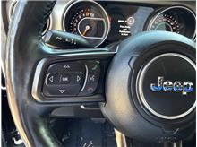 Vehicle Thumb #33