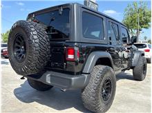 Vehicle Thumb #48