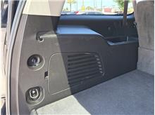 Vehicle Thumb #36