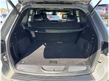 Vehicle Thumb #19