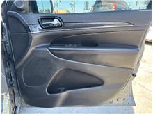 Vehicle Thumb #24