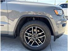 Vehicle Thumb #41