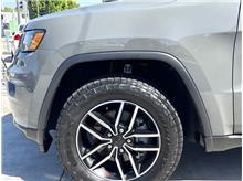 Vehicle Thumb #42