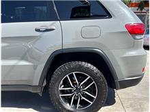 Vehicle Thumb #45