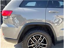 Vehicle Thumb #46