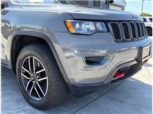 Vehicle Thumb #9