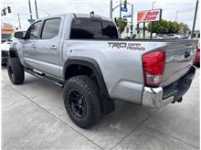 Vehicle Thumb #37