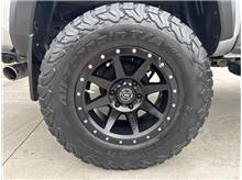 Vehicle Thumb #43