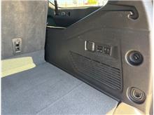 Vehicle Thumb #22