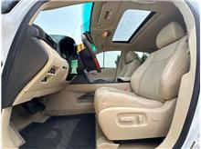 Vehicle Thumb #15