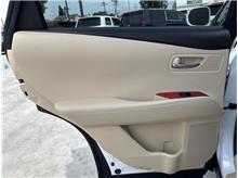 Vehicle Thumb #25