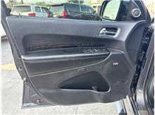 Vehicle Thumb #14