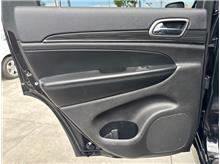 Vehicle Thumb #16