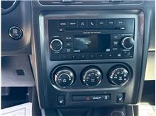 Vehicle Thumb #28