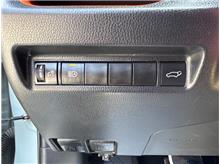 Vehicle Thumb #28