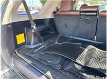 Vehicle Thumb #26