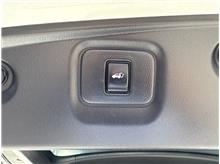 Vehicle Thumb #25