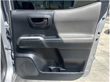Vehicle Thumb #21