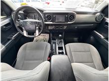 Vehicle Thumb #33