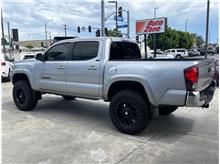 Vehicle Thumb #38