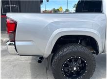 Vehicle Thumb #40
